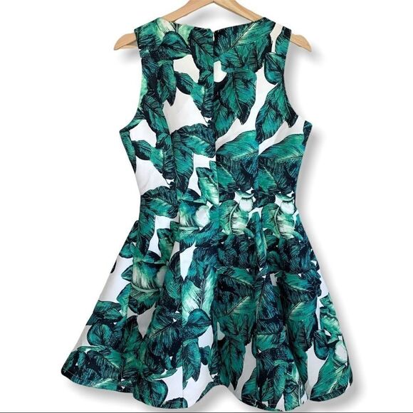 Lulu’s Tropical Palm Print Fit and Flair Dress - Picture 5 of 8
